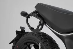 SW-Motech Zijdrager Rechts SLC Ducati Scrambler (18-) -Verkoop Van Motoraccessoires HTA.22.916.11000 1 8605